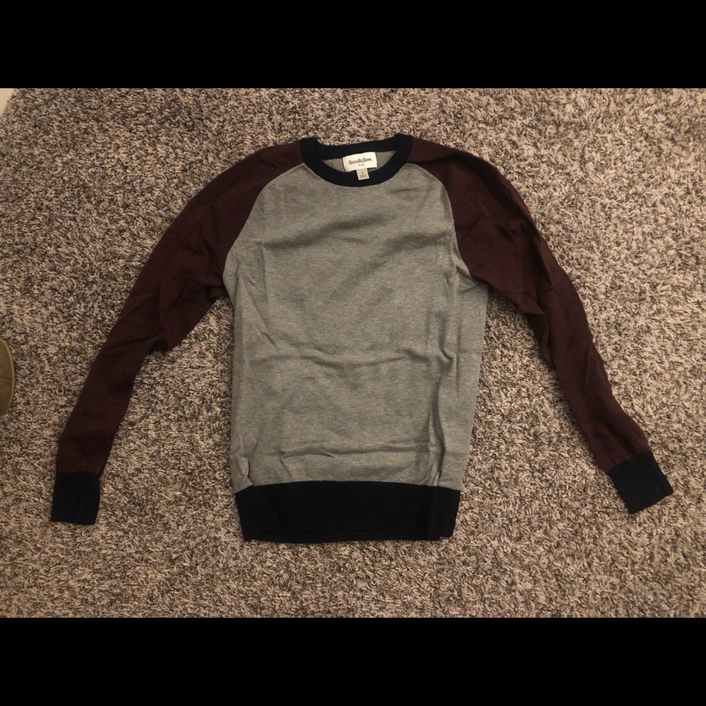 Gray and maroon sweater
